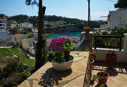 Pefka Apartments, Votsi beach on the island of Alonissos in Greece