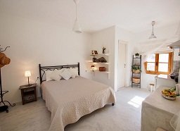Lithea Villas and Studios by the Sea - Agios Petros beach Alonissos in Greece