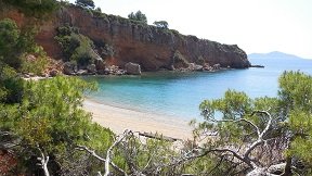 Alonissos Kokkinokastro beach