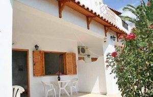 Adonis Hotel in Agia Galini.