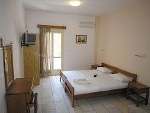 Brothers Hotel in Ios