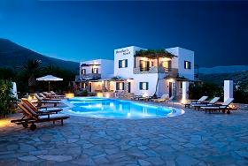 Brothers Hotel in Ios