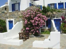 Villa Konstantin in Mykonos town, our studio
