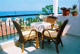 Phillis Maisonettes in Kallithea, Halkidiki