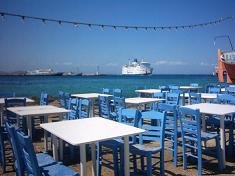 In de haven van Mykonos stad