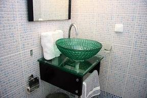 Angelos Rooms, Iraklia