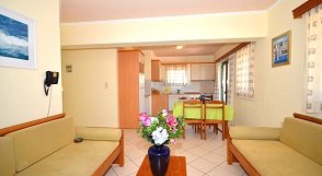 Aloni Suites, Tersanas beach, Crete, Kreta.