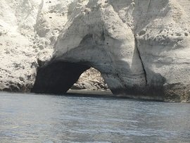 Milos, Sykia Cave Beach