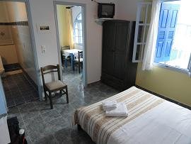 Milos, Soultana Apartments, Rooms and Studios in Pollonia