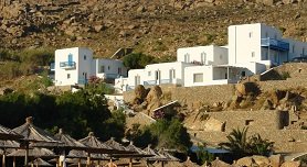 Super Paradise Rooms, Superparadise Beach