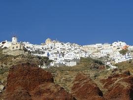 Oia in Santorini