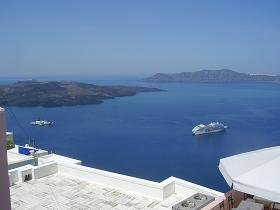 Kameni islands santorini