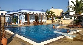 Akrothalasia Studios, Azolimnos Beach, Syros