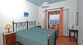 Reggina's Apartments - Poseidonia, Finikas, Syros